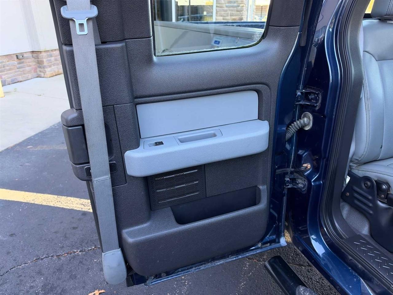 Ford F-150 XL SuperCab 8-ft. Bed 4WD 2013
