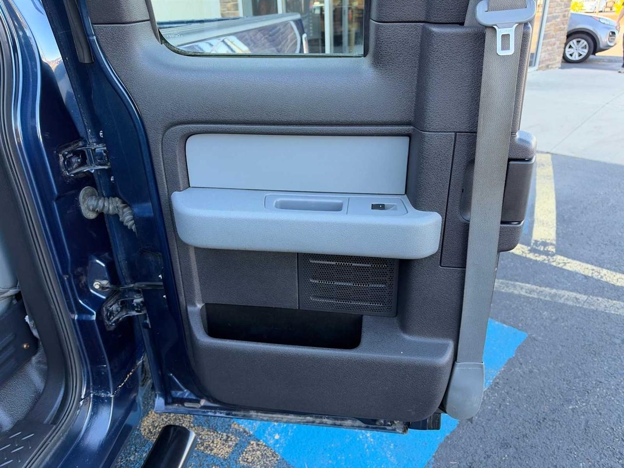 Ford F-150 XL SuperCab 8-ft. Bed 4WD 2013
