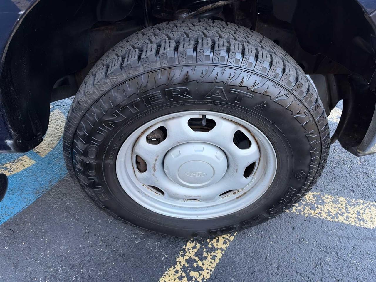 Ford F-150 XL SuperCab 8-ft. Bed 4WD 2013