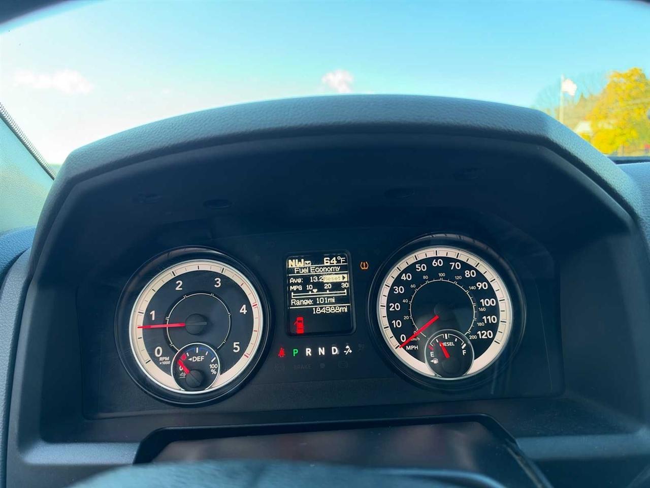 RAM 2500 Tradesman Crew Cab SWB 4WD 2016