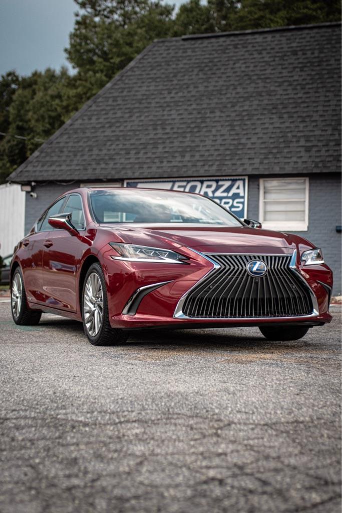 2019 Lexus ES 300h Luxury