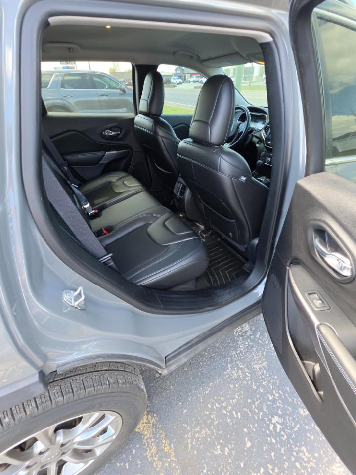 Jeep Cherokee Latitude Plus FWD 2019