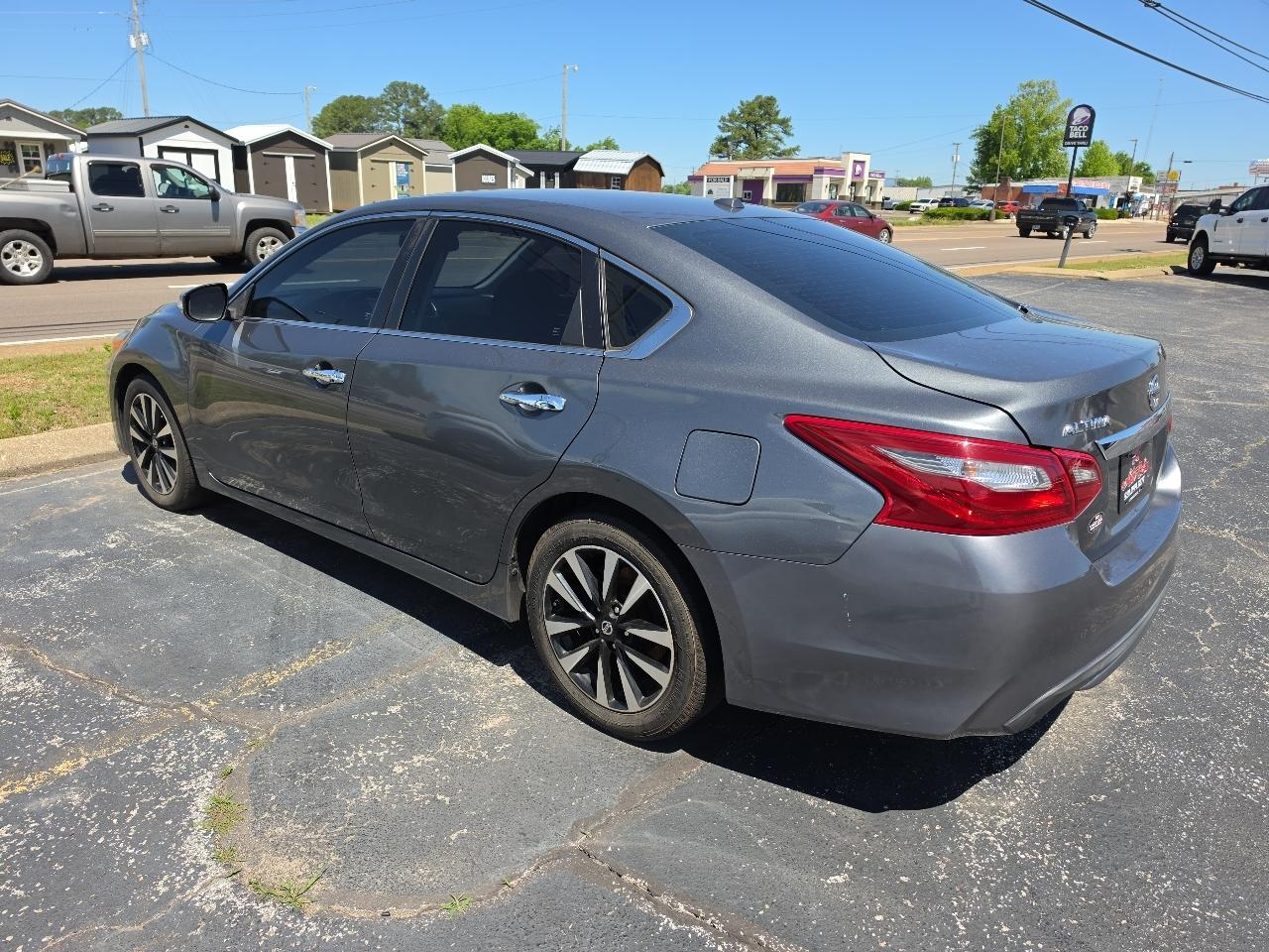 Nissan Altima 2.5 SV 2018