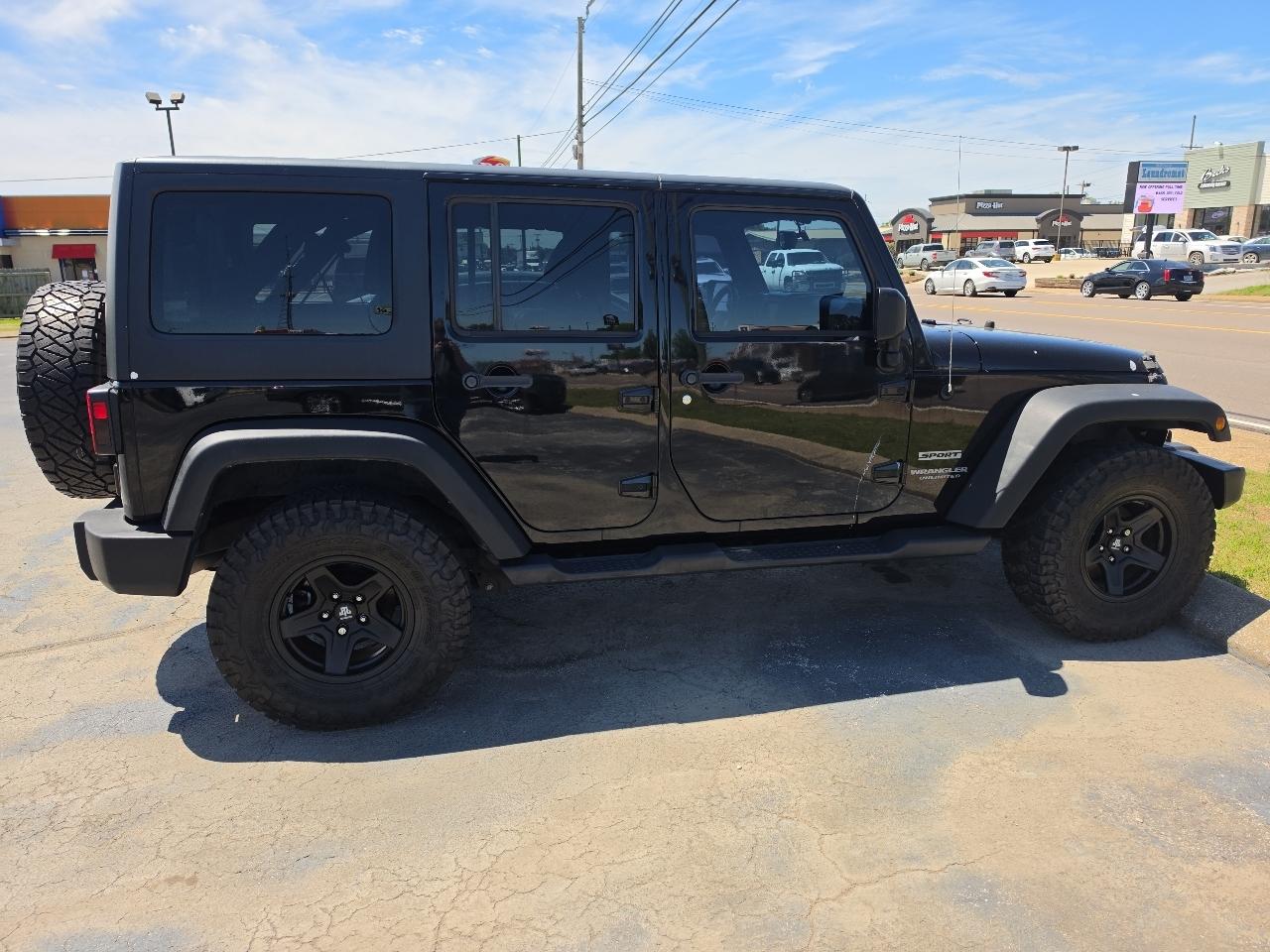 Jeep Wrangler Unlimited Sport 4WD 2017