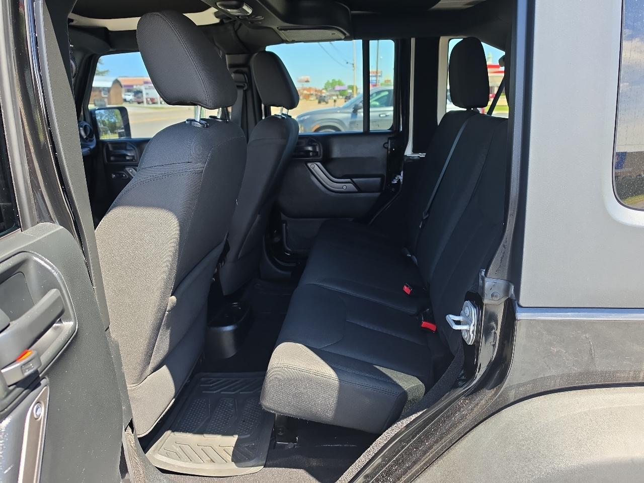 Jeep Wrangler Unlimited Sport 4WD 2017