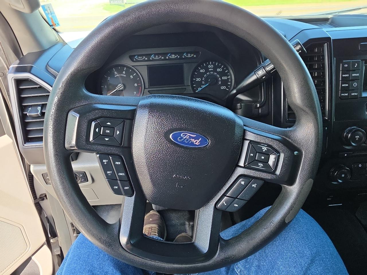Ford F-150 2WD SuperCab 145" FX2 Sport 2016