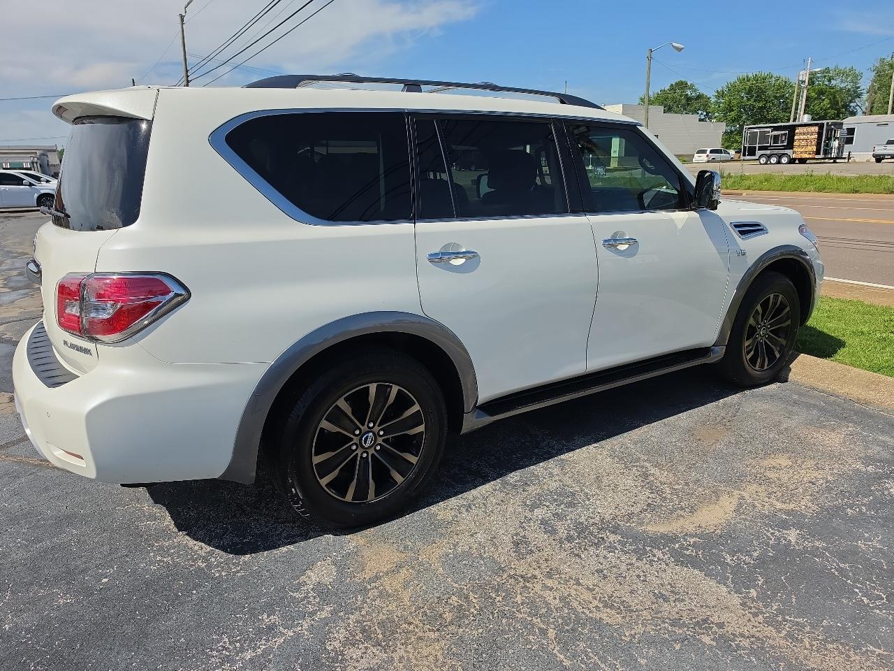 Nissan Armada Platinum 2WD 2017