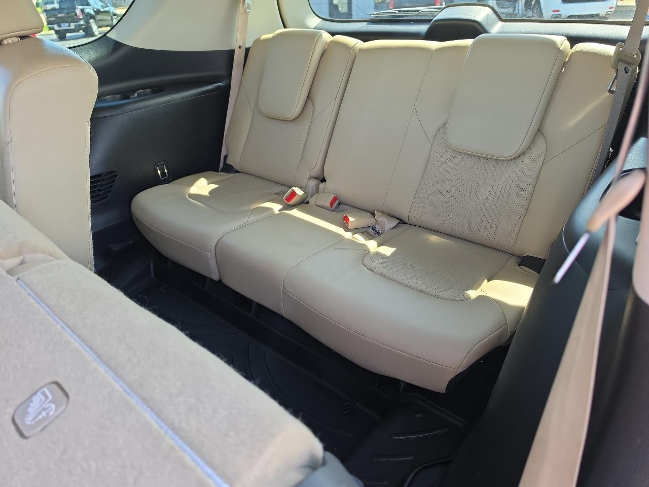 Nissan Armada Platinum 2WD 2017