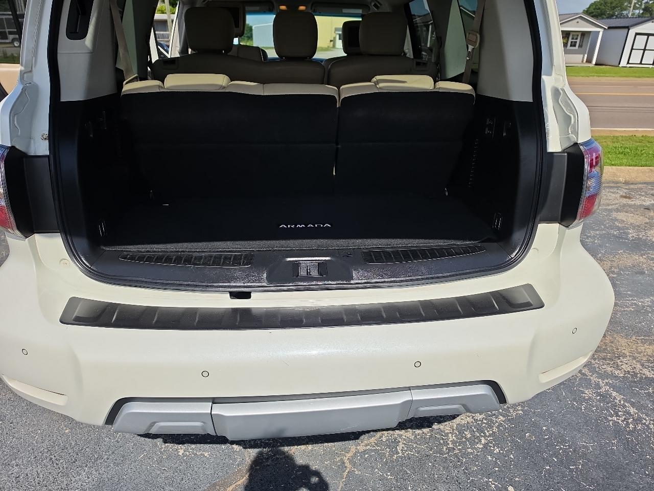 Nissan Armada Platinum 2WD 2017