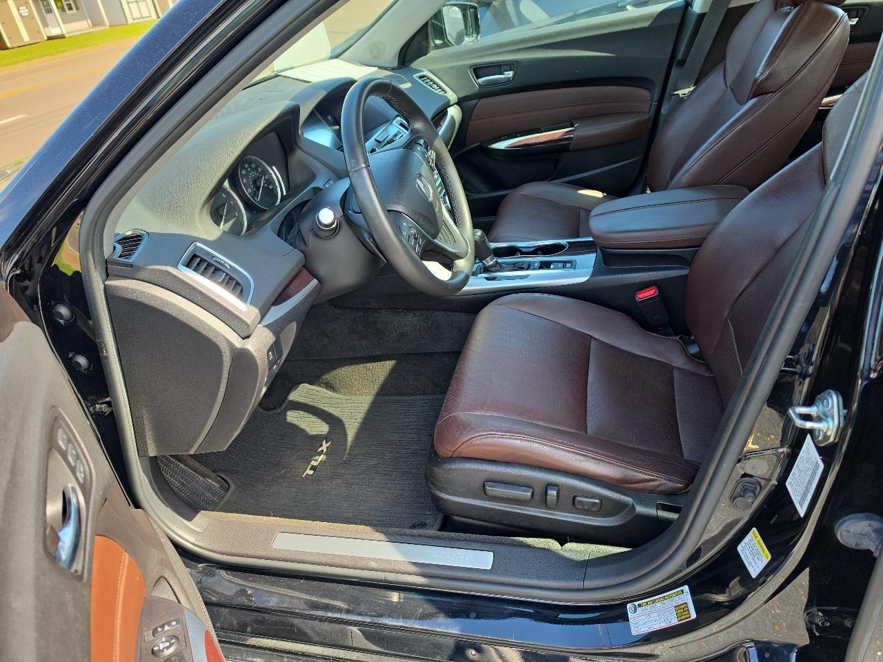 Acura TLX 8-Spd DCT w/Technology Package 2015
