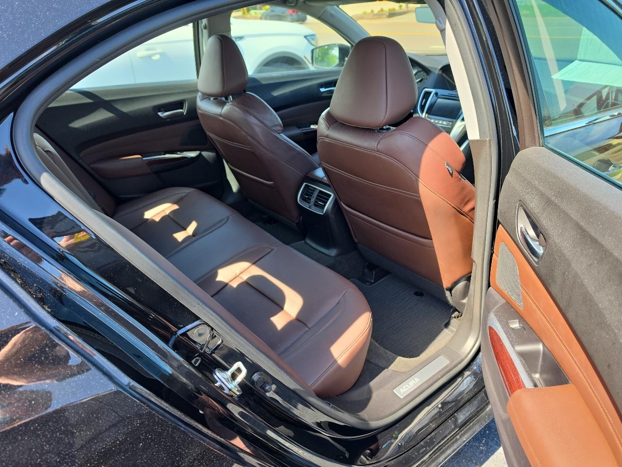 Acura TLX 8-Spd DCT w/Technology Package 2015
