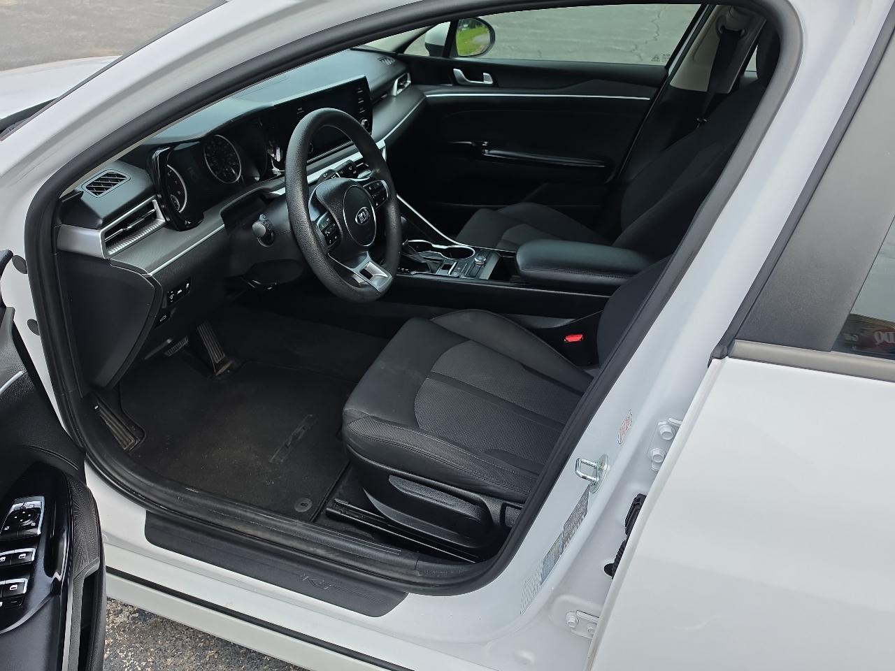 Kia K5 LXS 2021