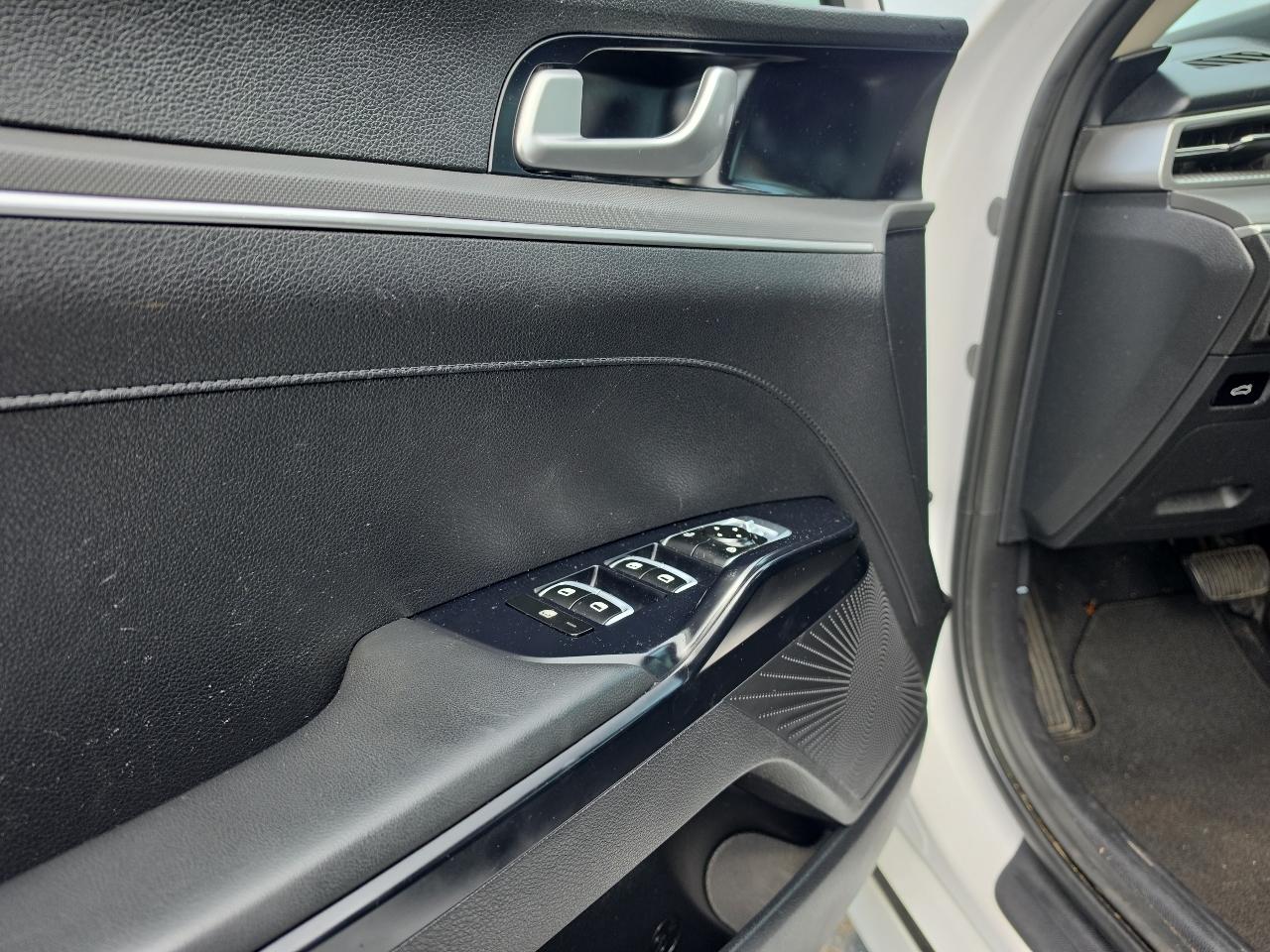 Kia K5 LXS 2021
