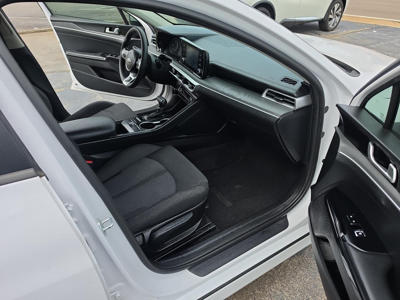 Kia K5 LXS 2021