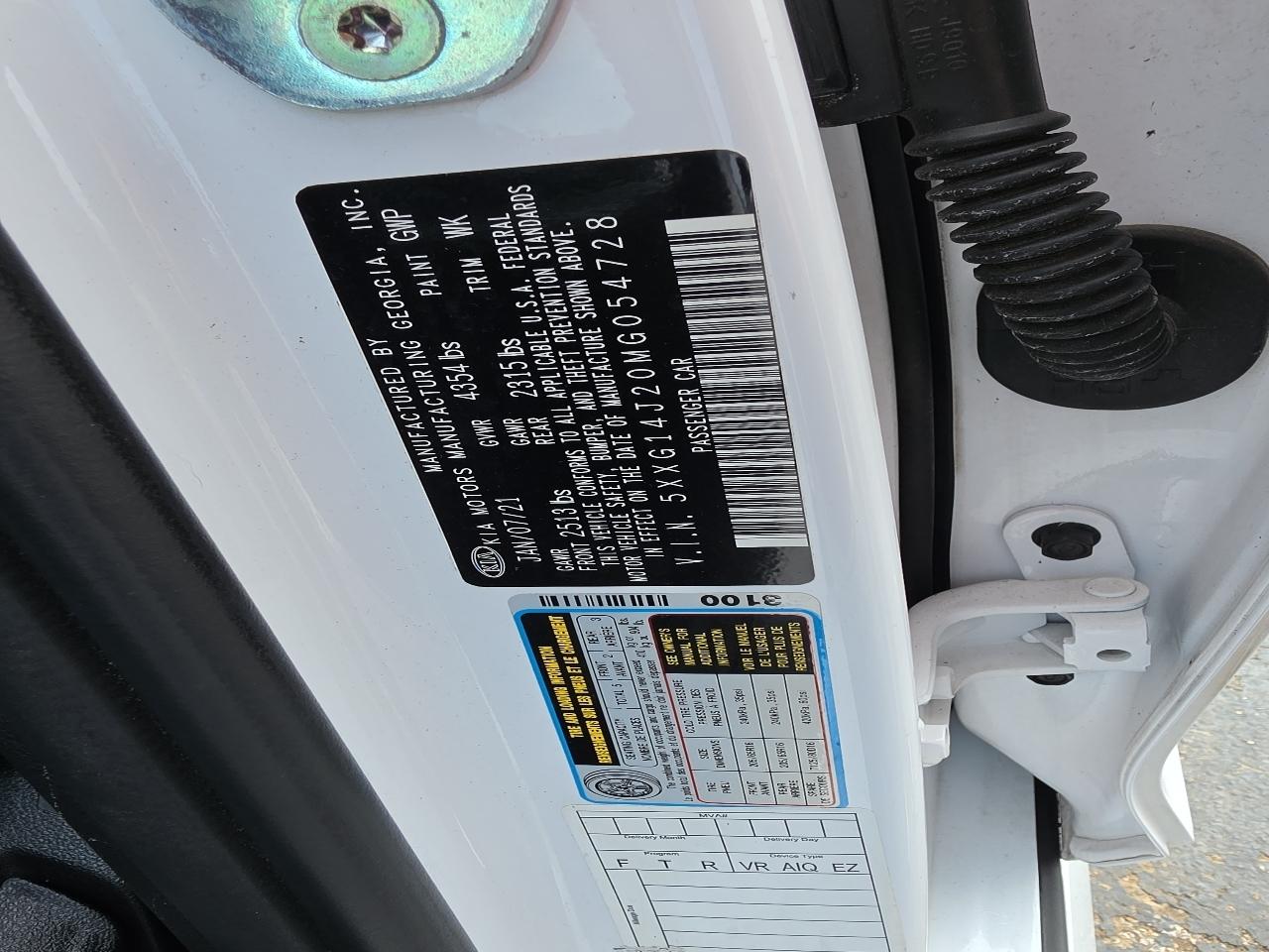 Kia K5 LXS 2021