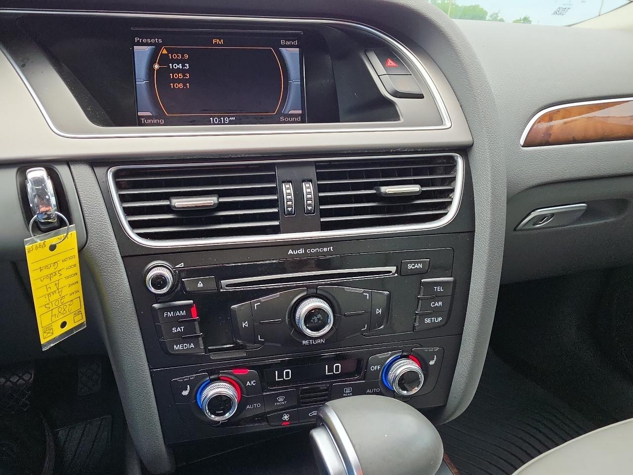 Audi A4 2.0T Sedan quattro Tiptronic 2015