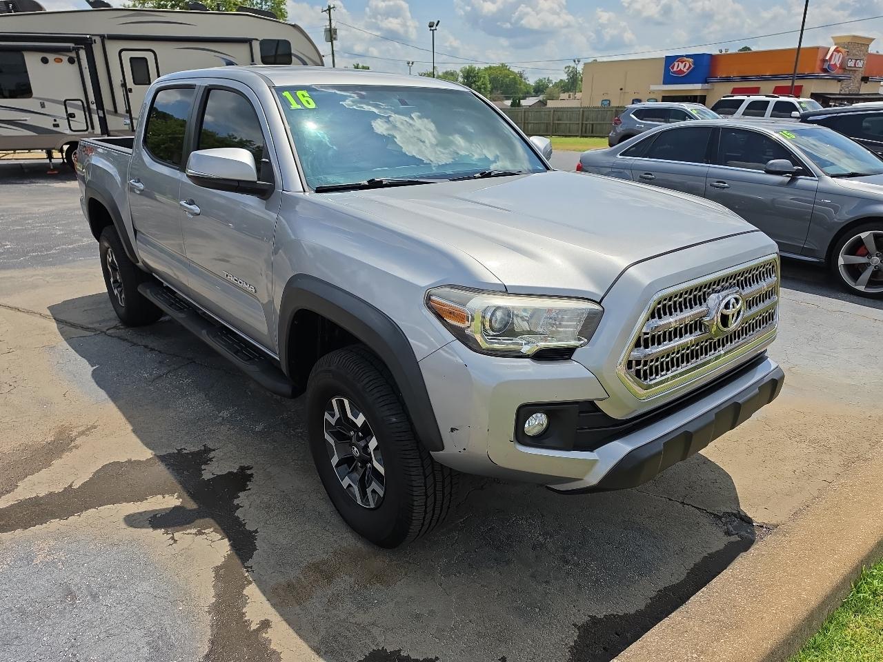 Toyota Tacoma  2016