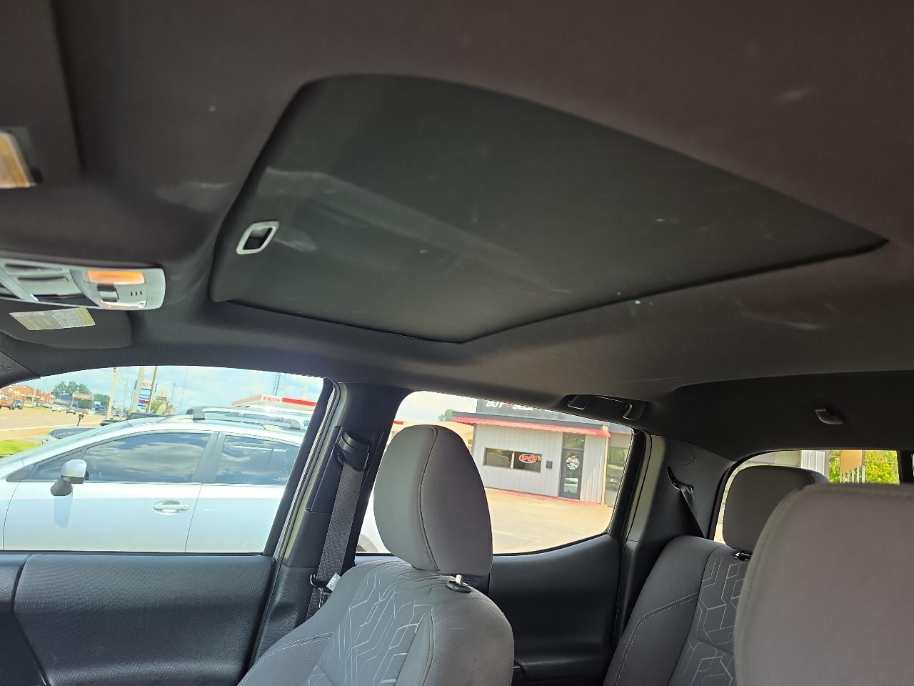Toyota Tacoma  2016