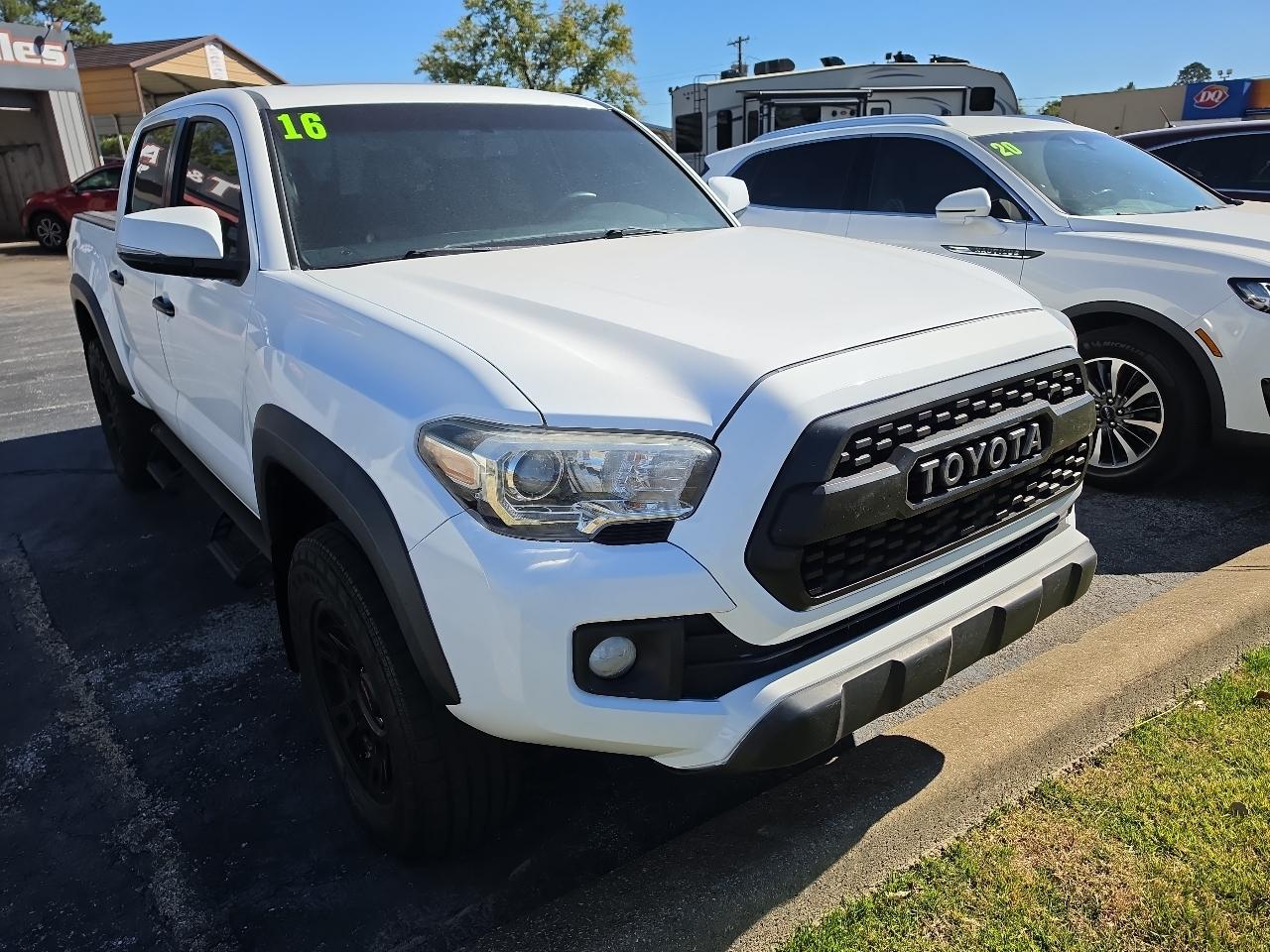 Toyota Tacoma SR5 Double Cab Long Bed V6 6AT 4WD 2016