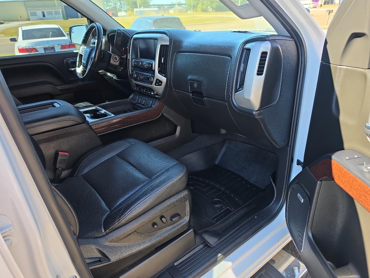 GMC Sierra 1500 SLT Crew Cab Short Box 4WD 2018