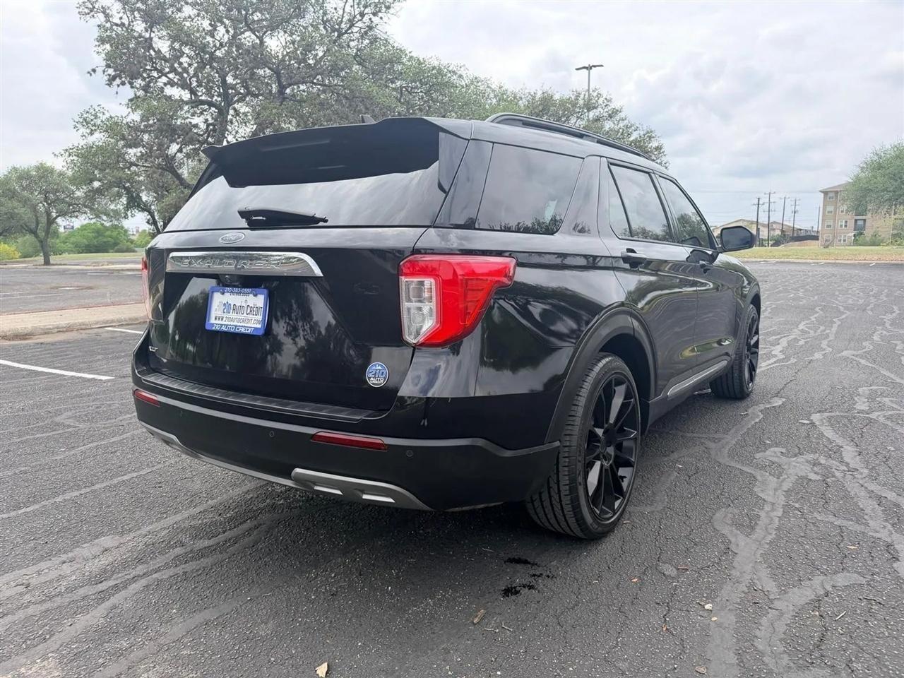 Ford Explorer  2021