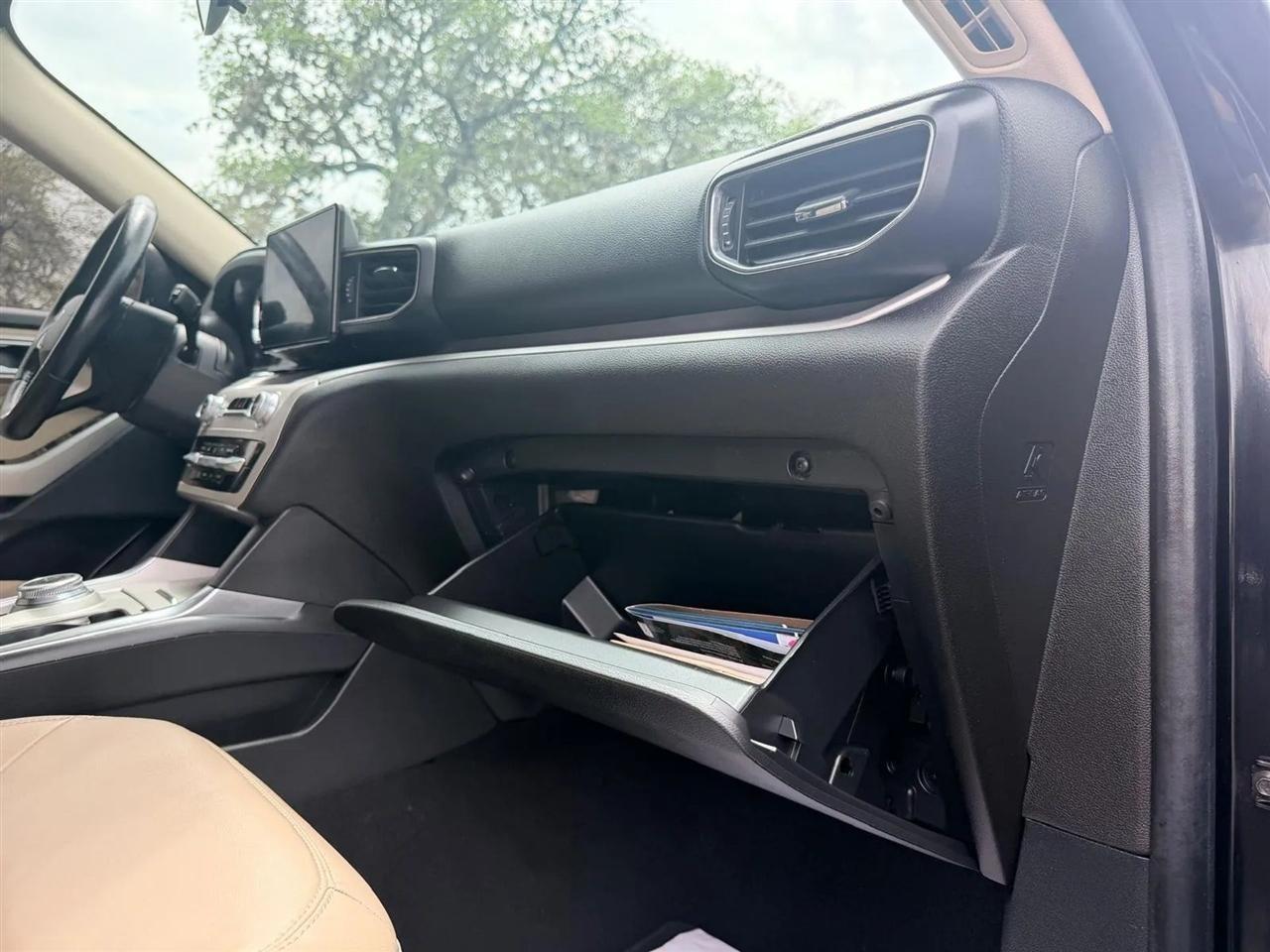 Ford Explorer  2021