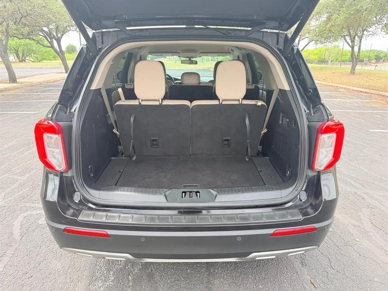 Ford Explorer  2021