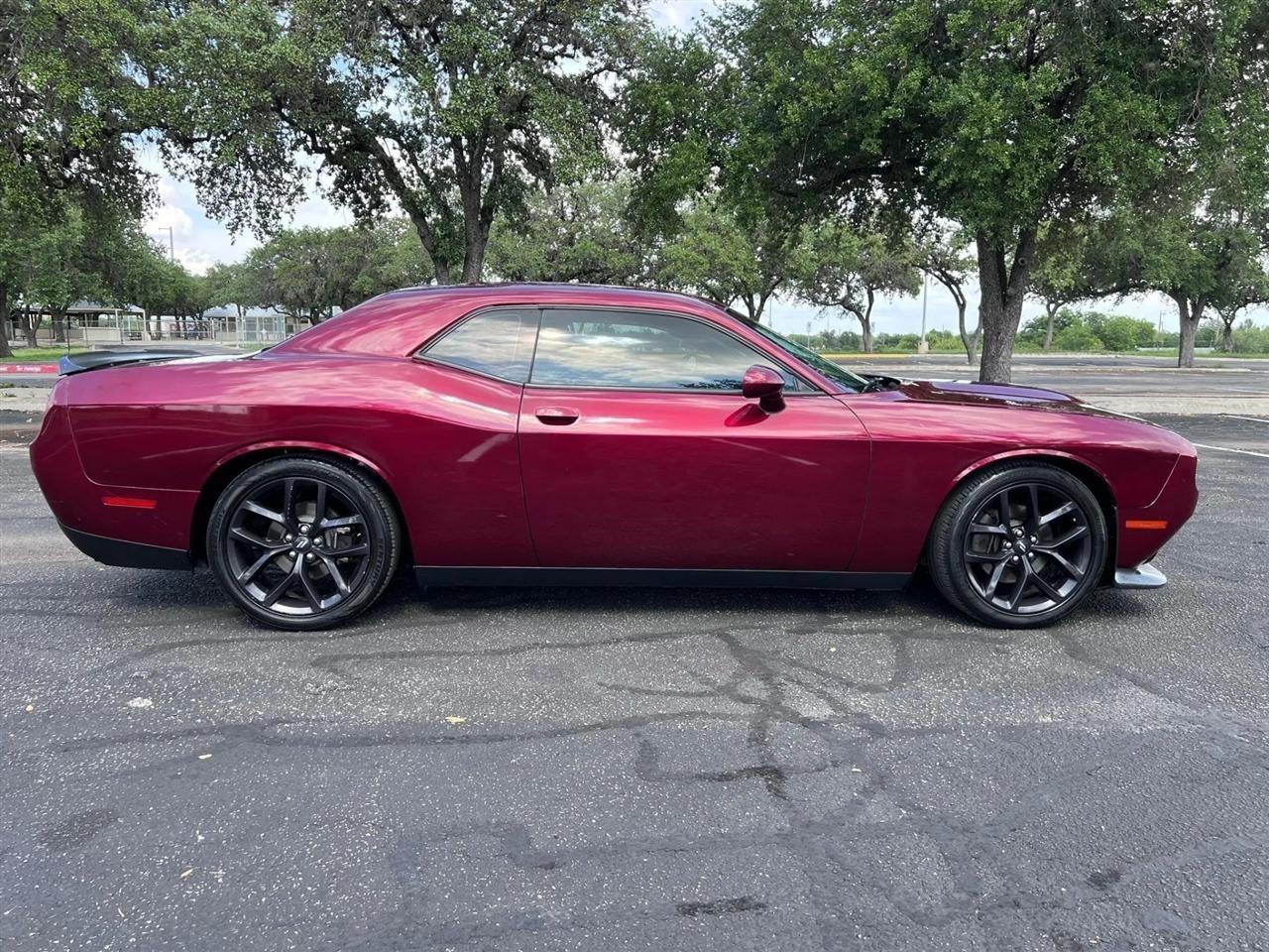Dodge Challenger  2020