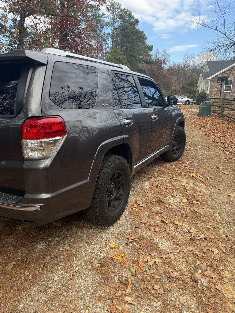 Toyota 4Runner SR5 2WD V6 2010