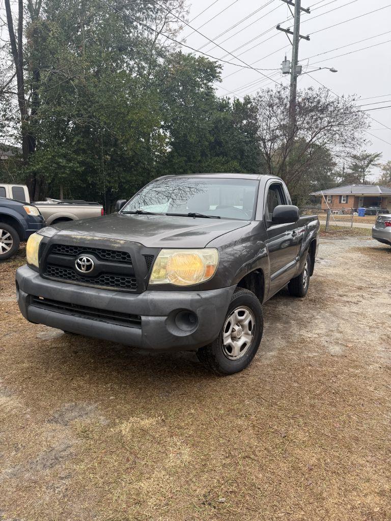 Toyota Tacoma Regular Cab 2WD 2011