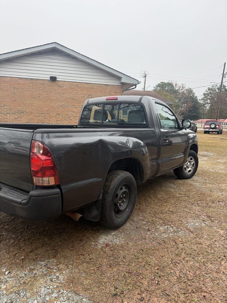 Toyota Tacoma Regular Cab 2WD 2011
