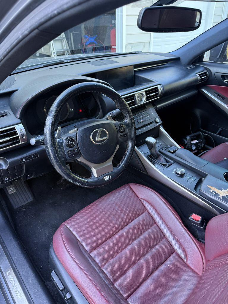 Lexus IS 250 RWD 2015