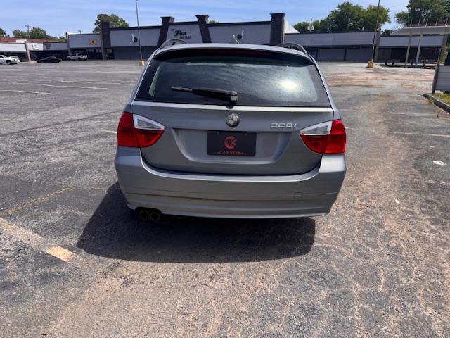 BMW 3-Series Sport Wagon 328i 2007