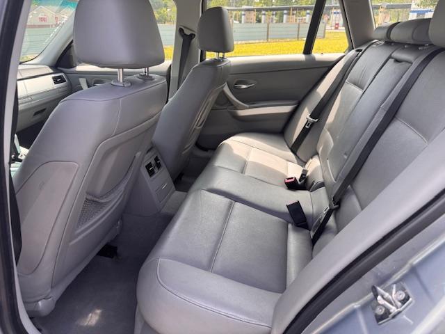 BMW 3-Series Sport Wagon 328i 2007