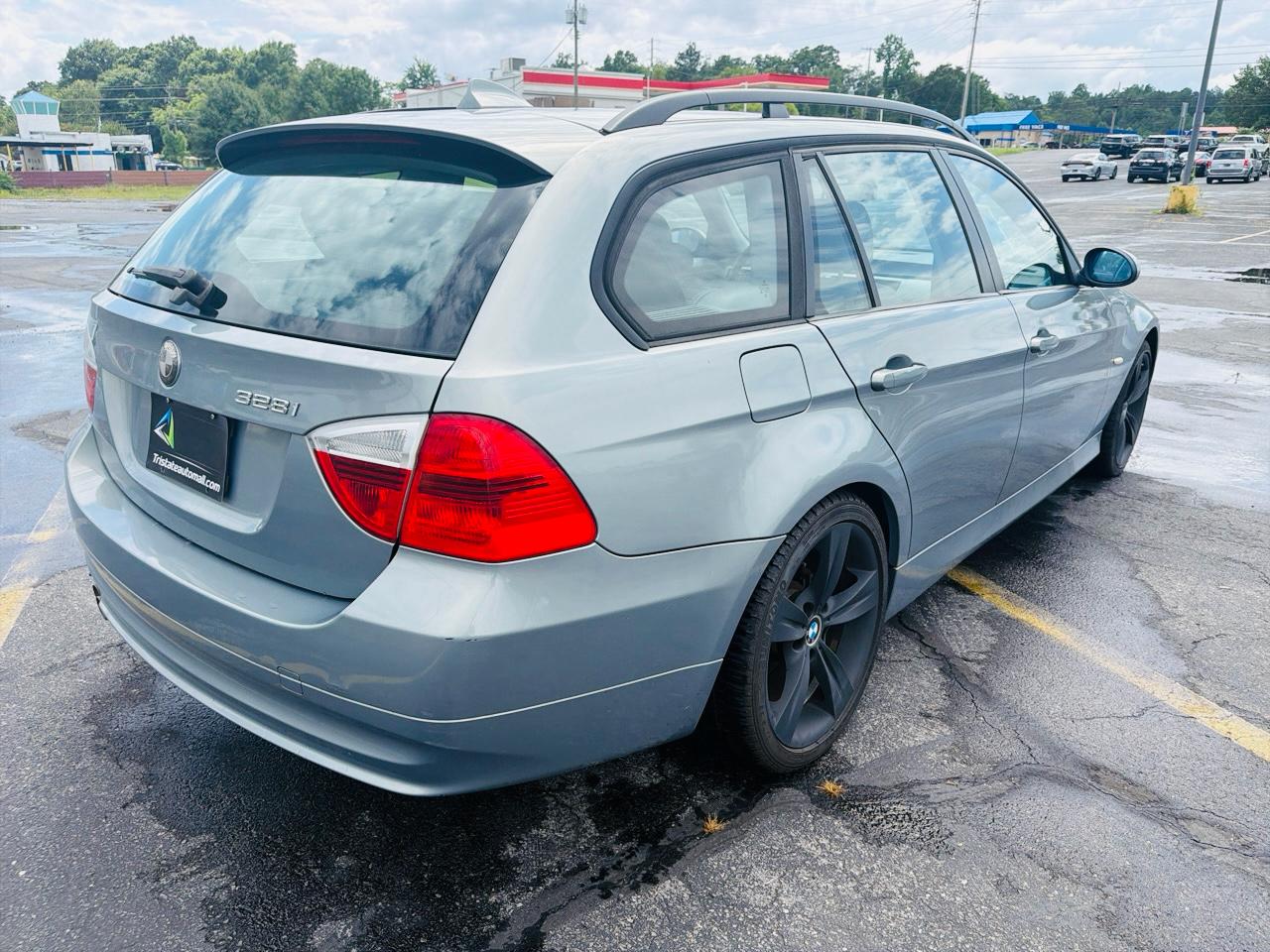 BMW 3-Series Sport Wagon 328i 2007