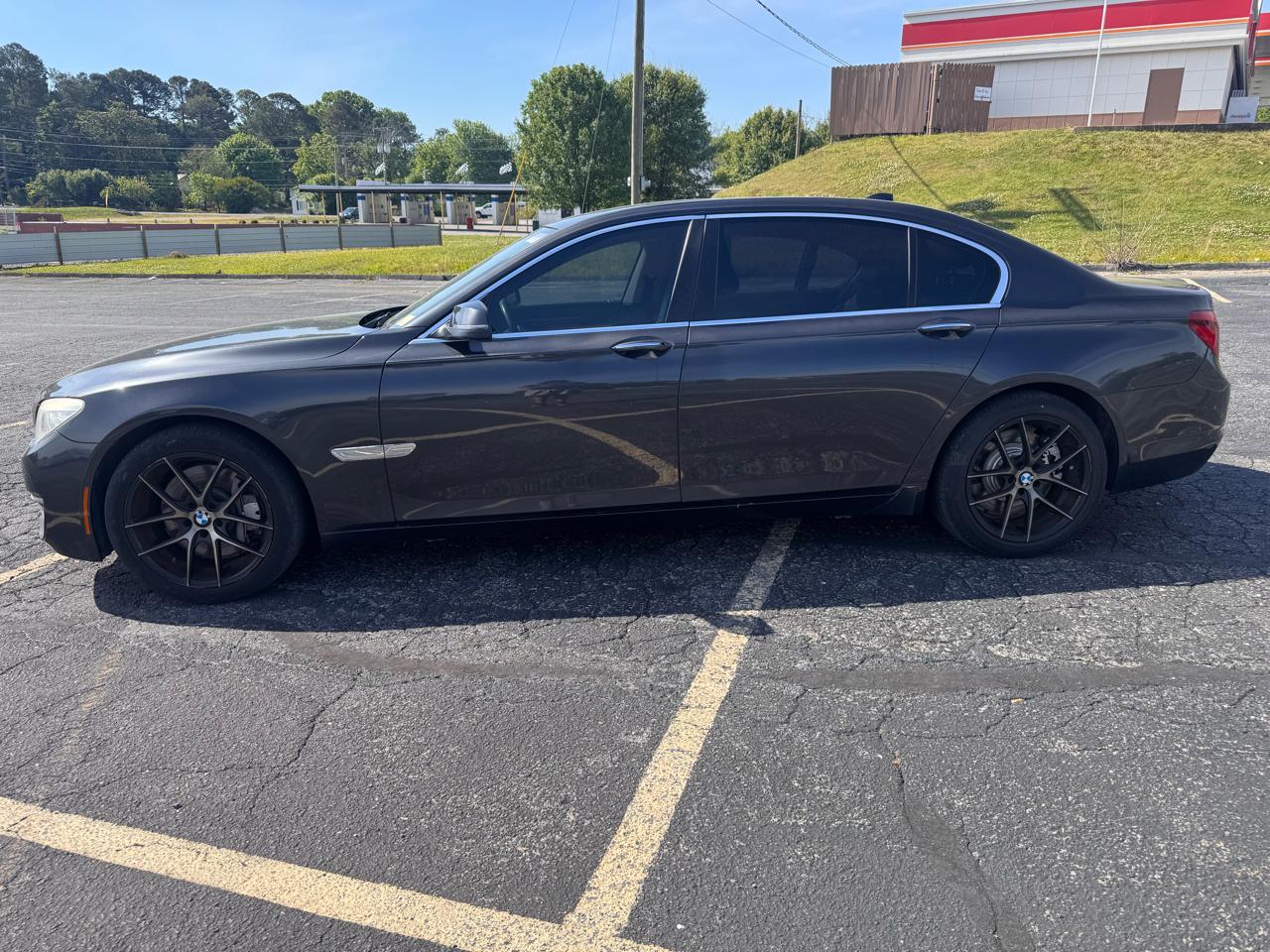 BMW 750Li xDrive Base 2013