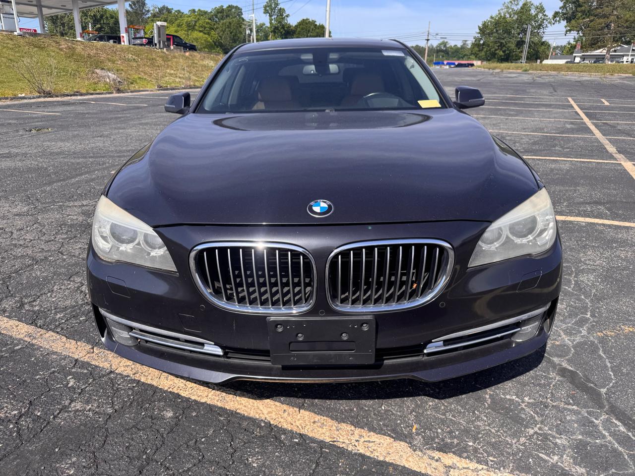 BMW 750Li xDrive Base 2013