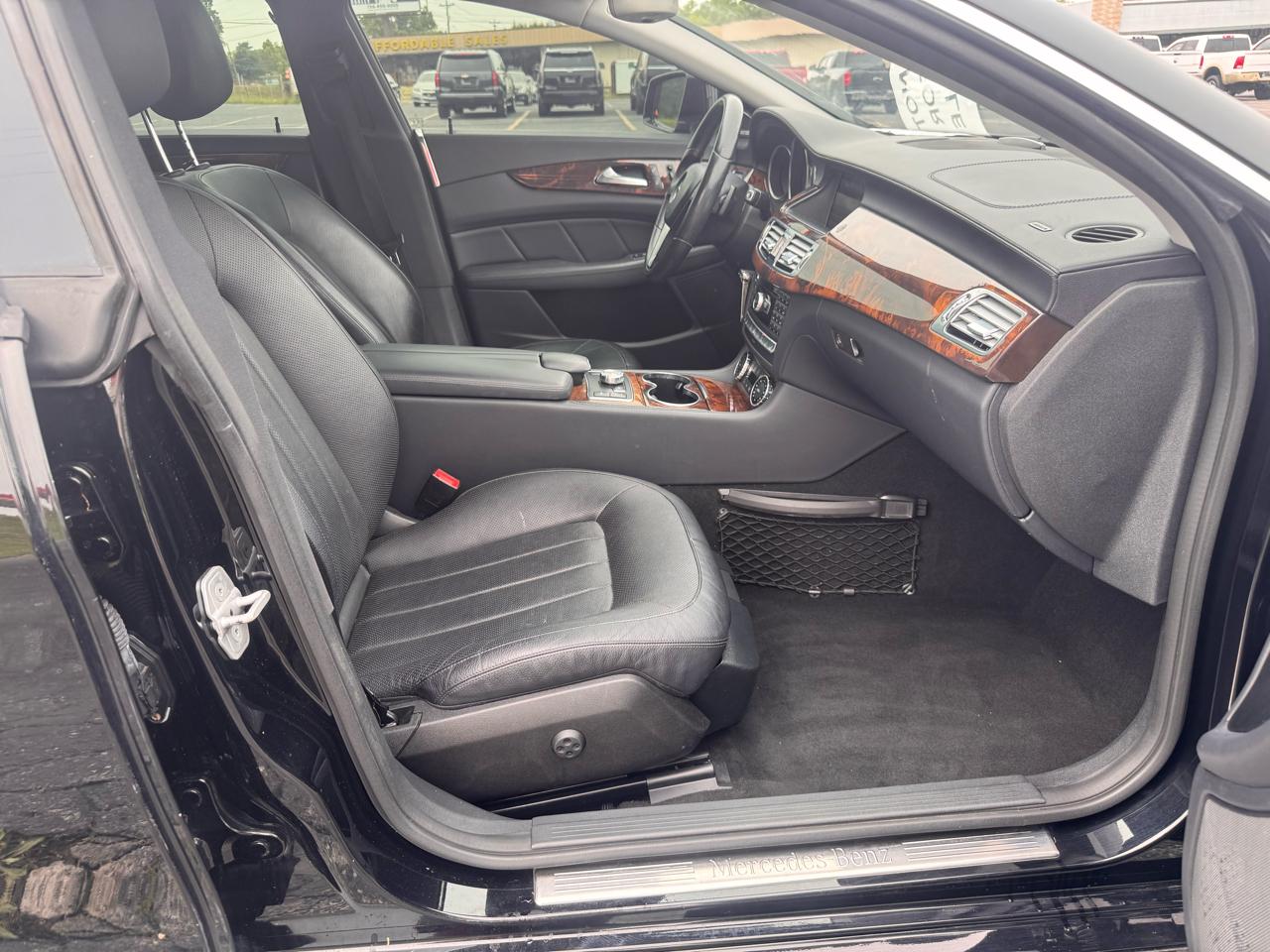Mercedes-Benz CLS-Class CLS550 4MATIC 2014
