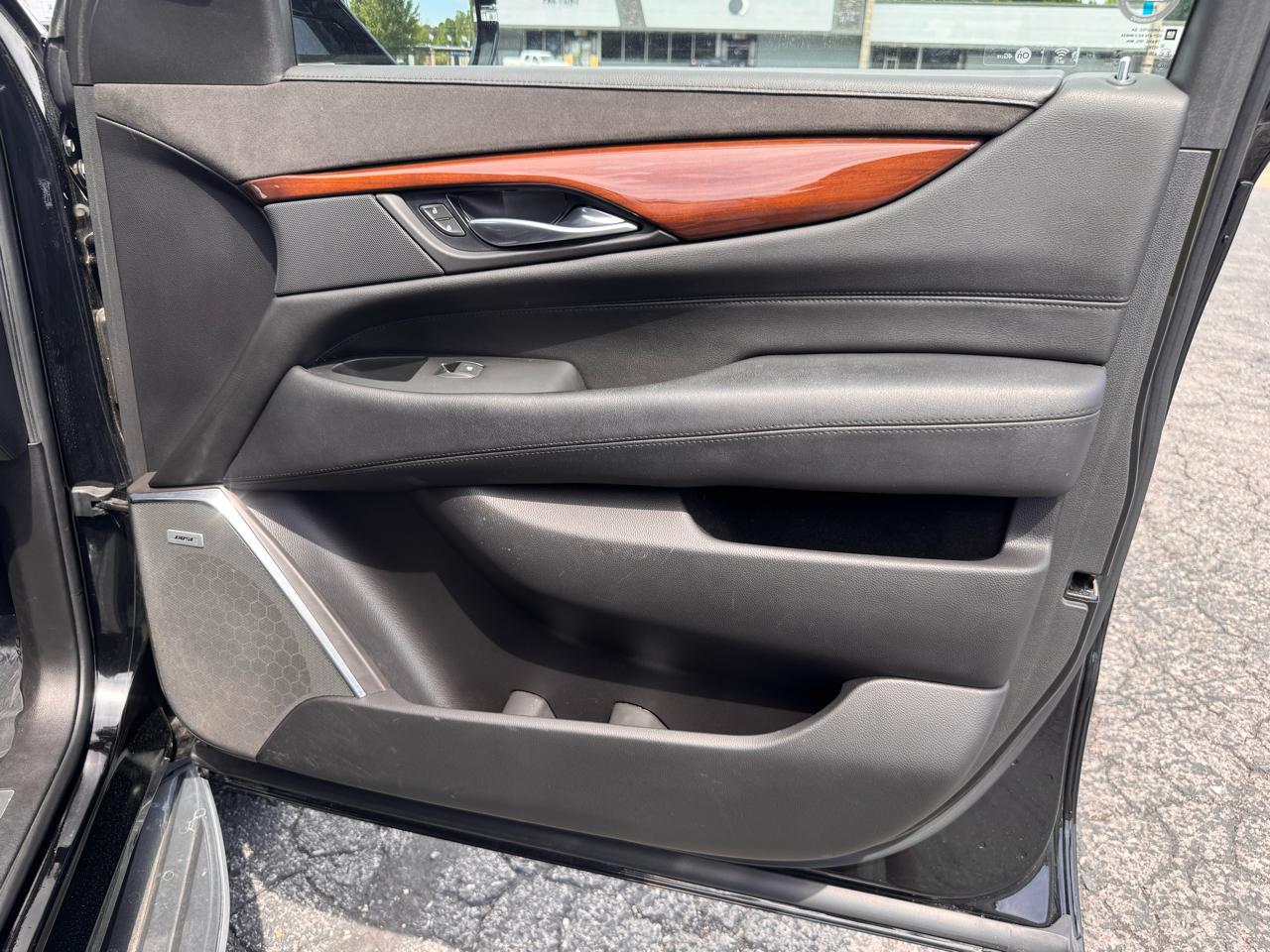 Cadillac Escalade 4WD 2017