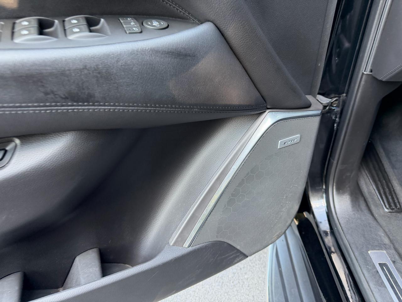 Cadillac Escalade 4WD 2017