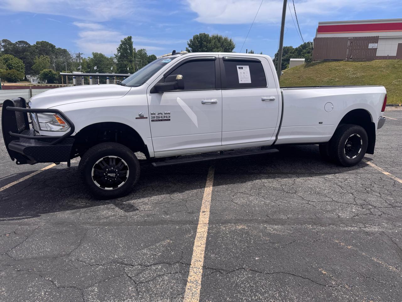 RAM 3500 SLT Crew Cab LWB 4WD DRW 2017