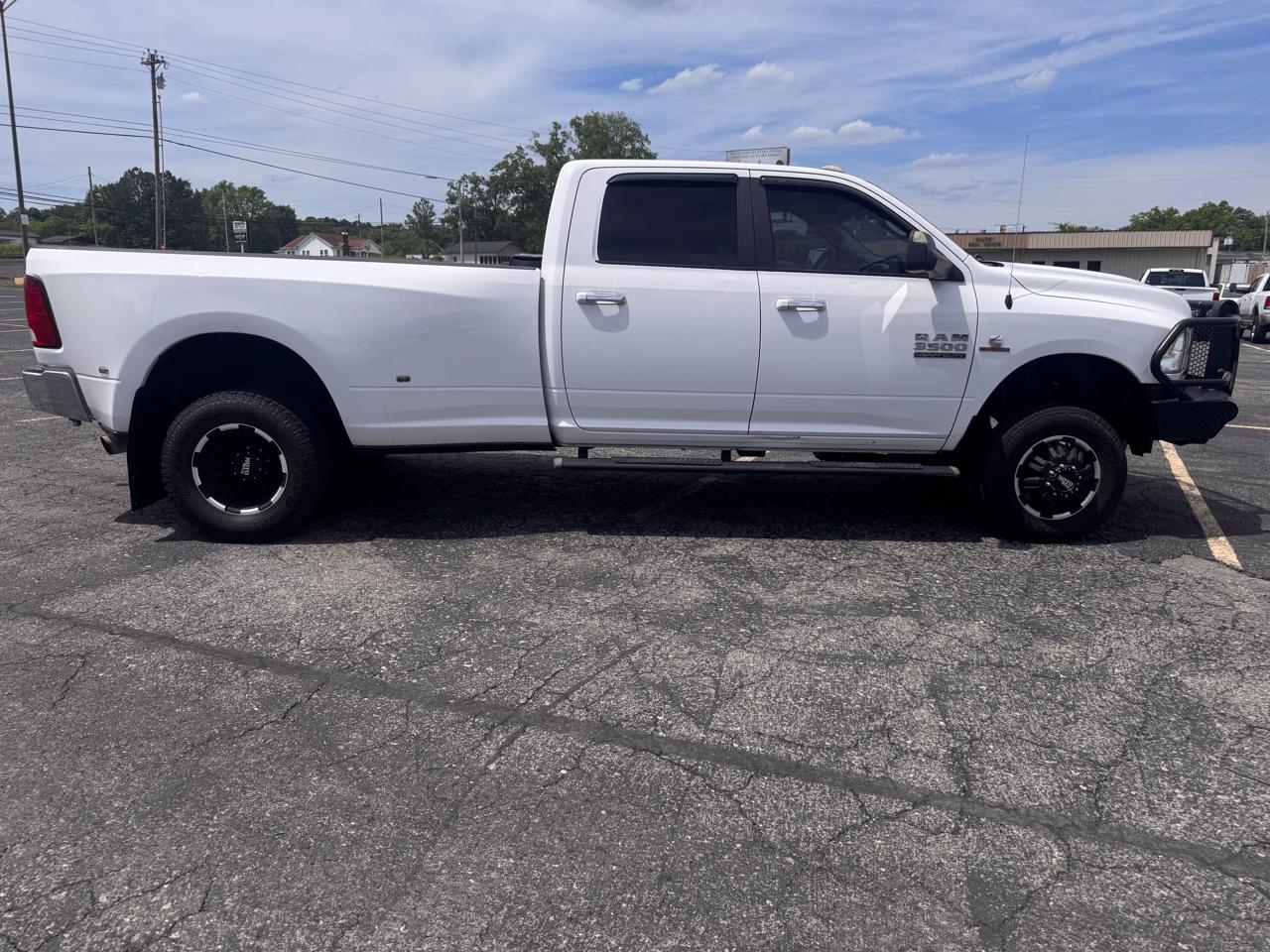 RAM 3500 SLT Crew Cab LWB 4WD DRW 2017