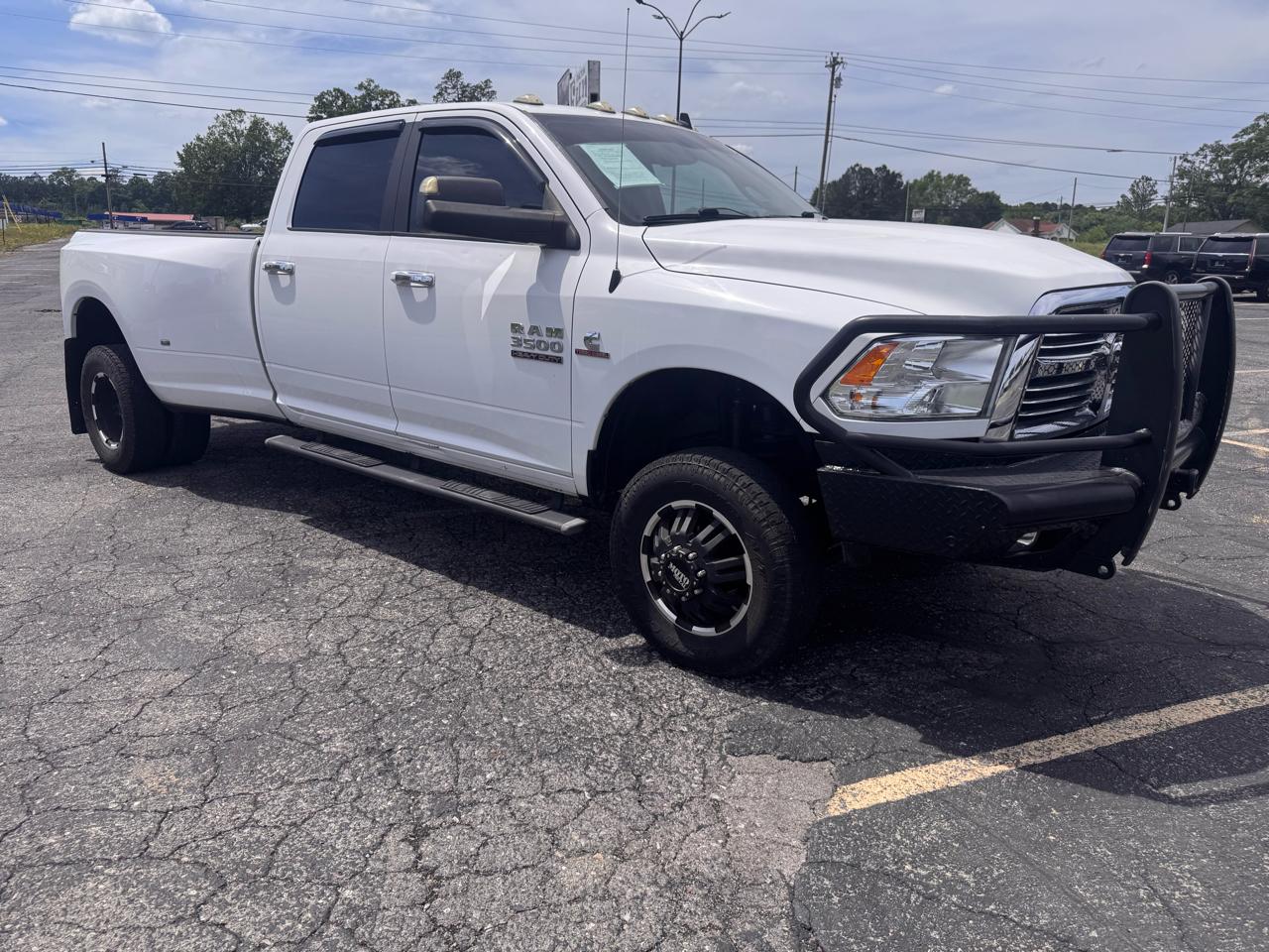 RAM 3500 SLT Crew Cab LWB 4WD DRW 2017