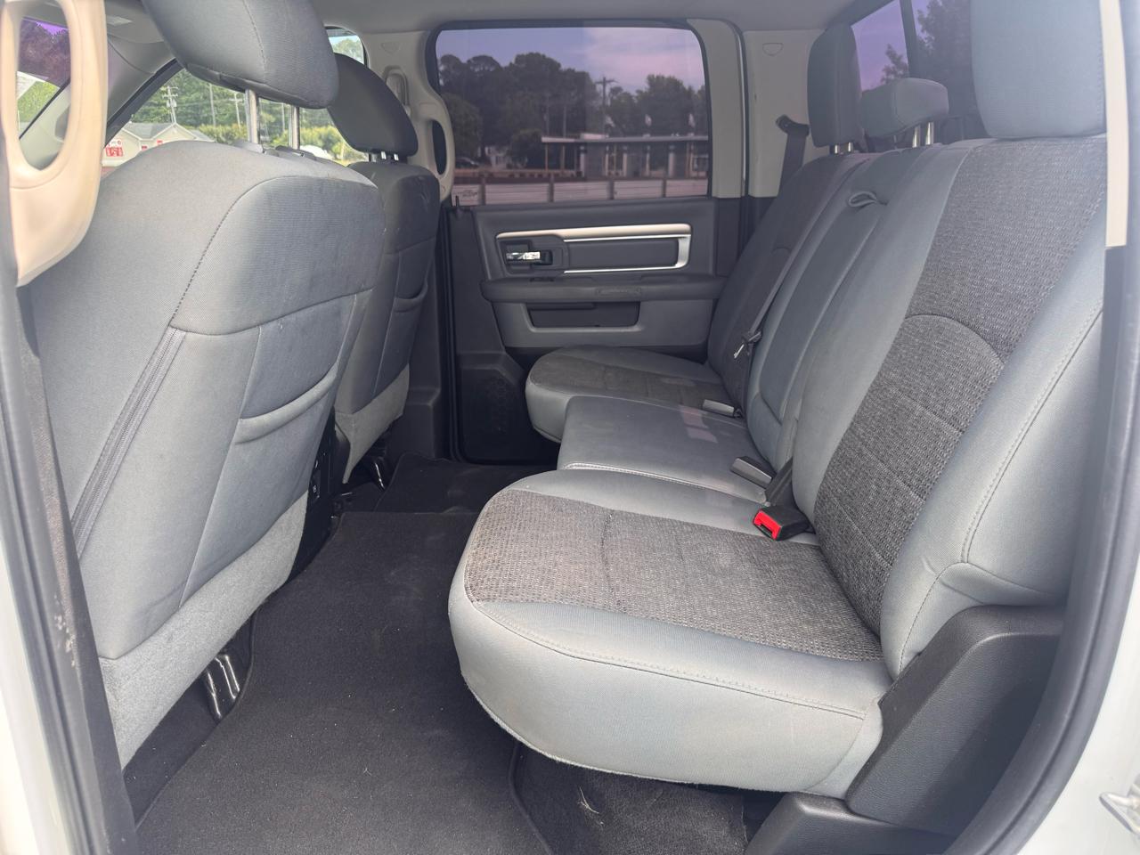 RAM 3500 SLT Crew Cab LWB 4WD DRW 2017