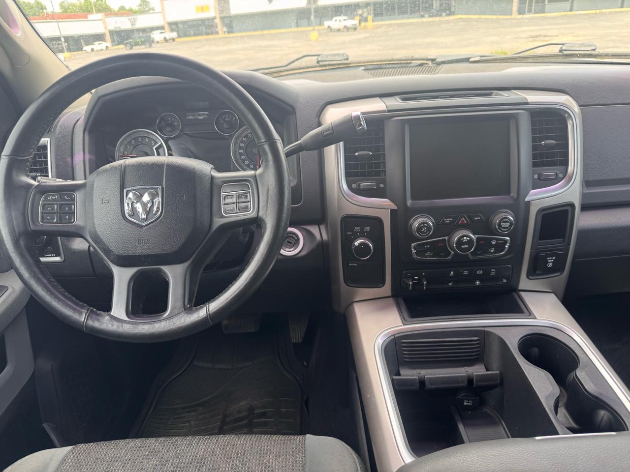 RAM 3500 SLT Crew Cab LWB 4WD DRW 2017