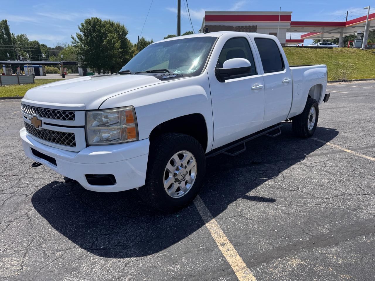 2014 Chevrolet Silverado 2500HD LT Crew Cab 4WD