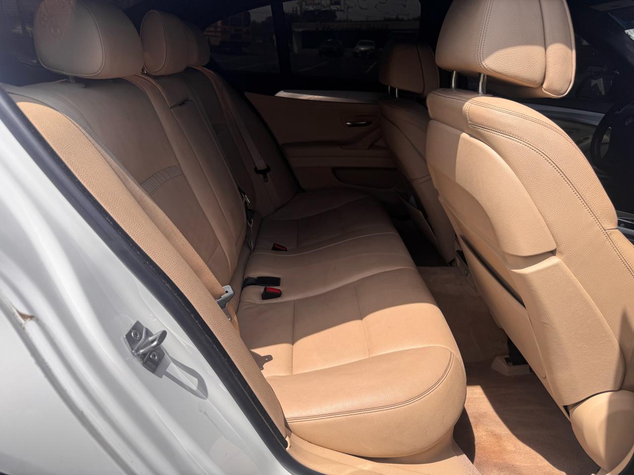 BMW 5-Series 535i 2014