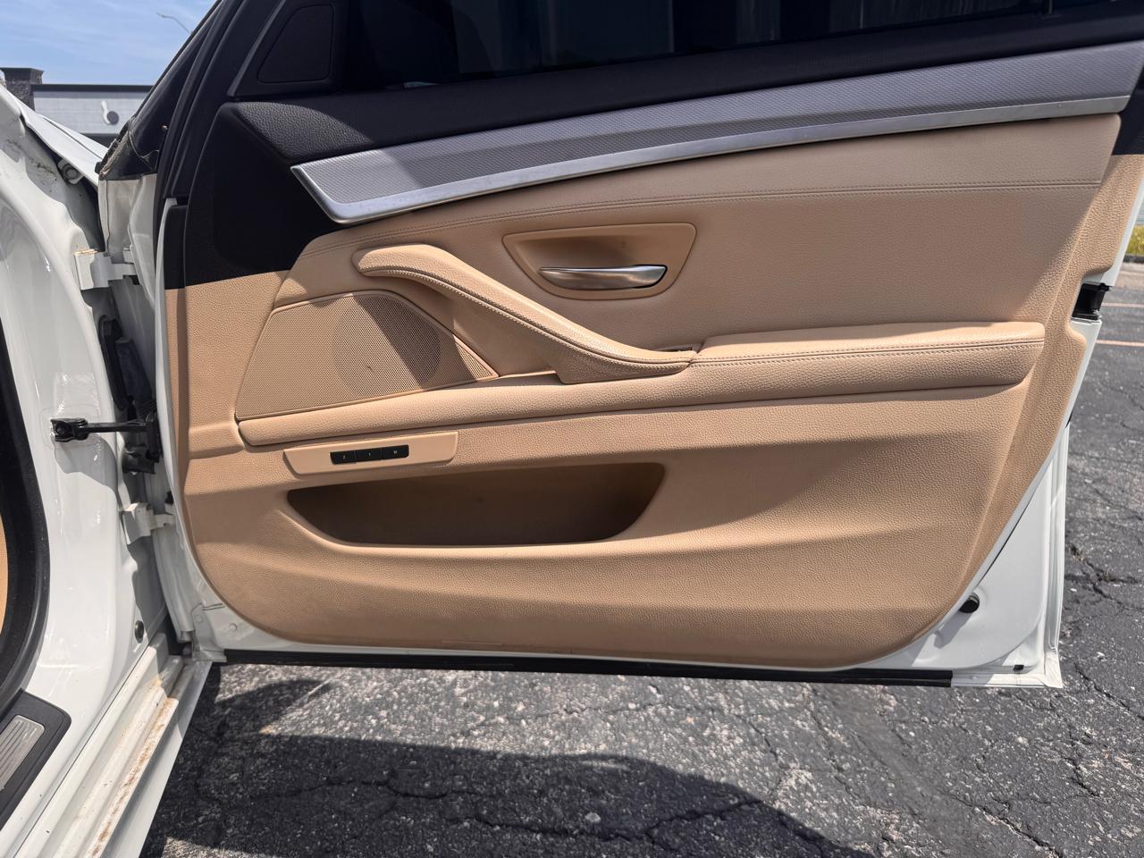 BMW 5-Series 535i 2014