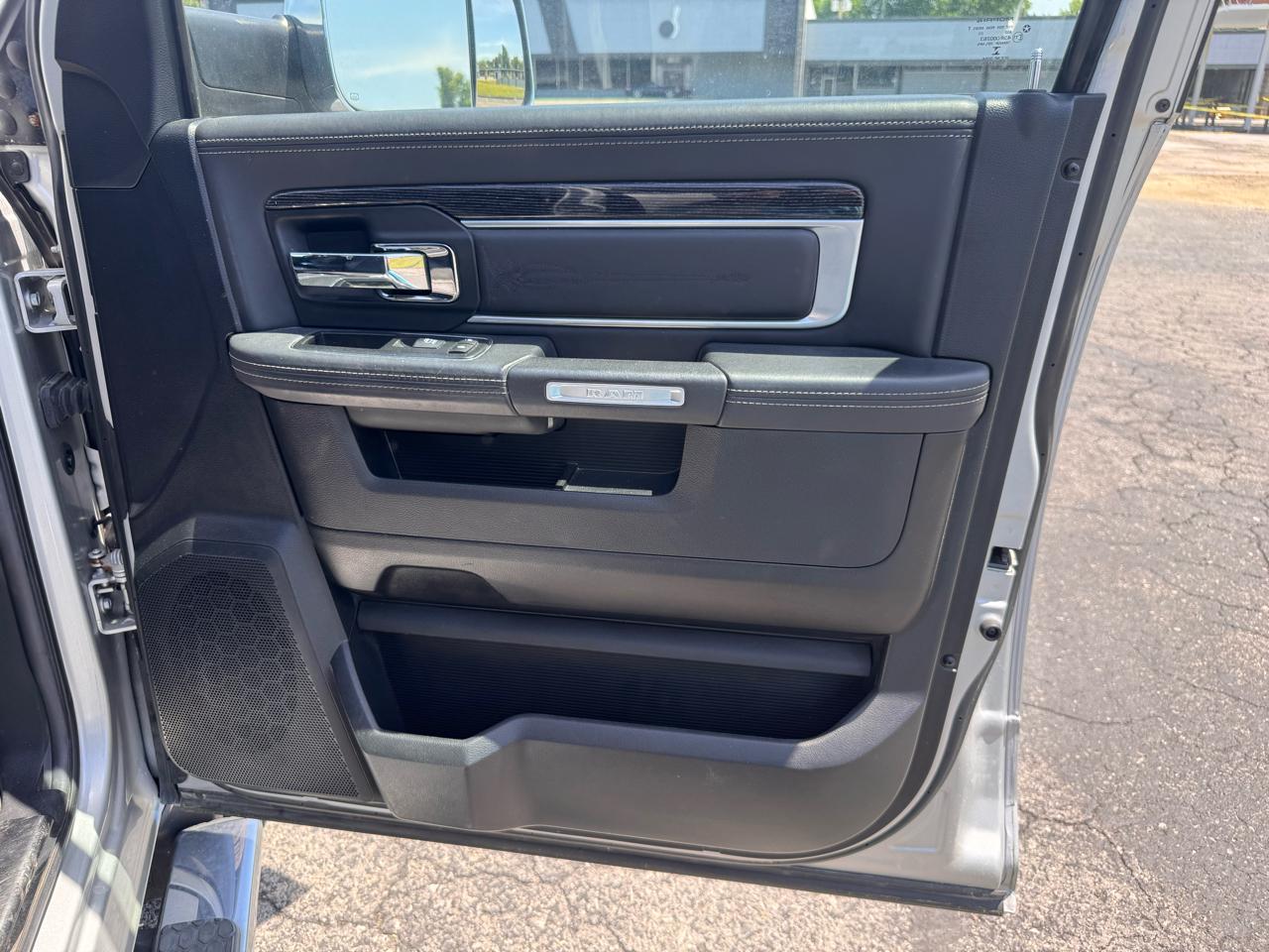 RAM 1500 Laramie Longhorn Edition Crew Cab LWB 4WD 2014