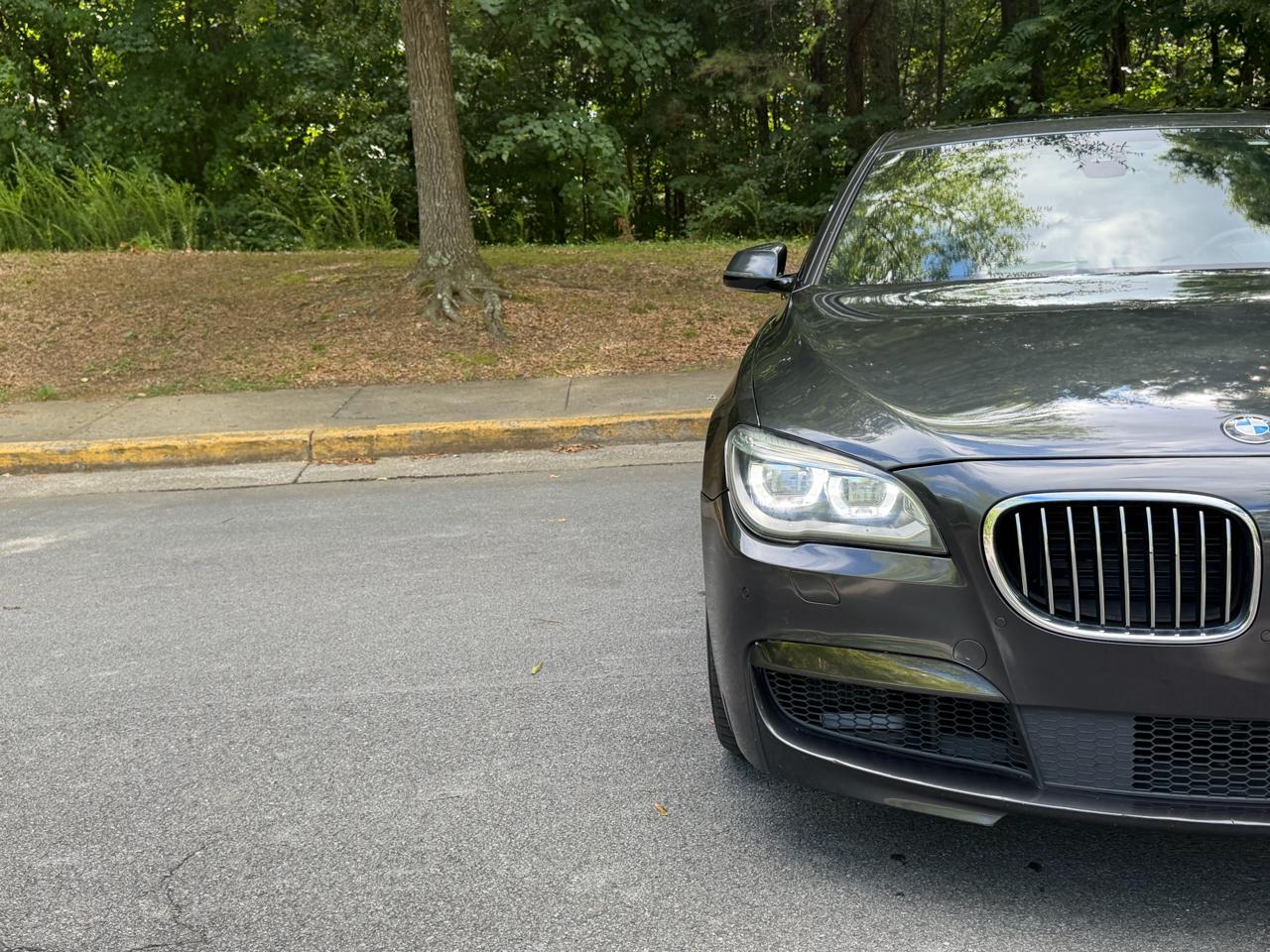 BMW 7-Series 750Li 2015